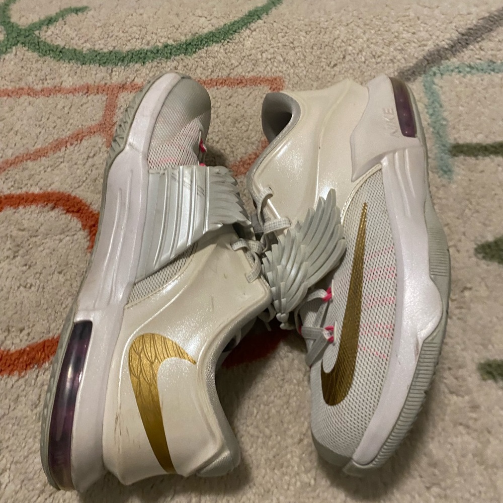 NIKE KD 7 Aunt Pearl sneakers. Youth sz 6.